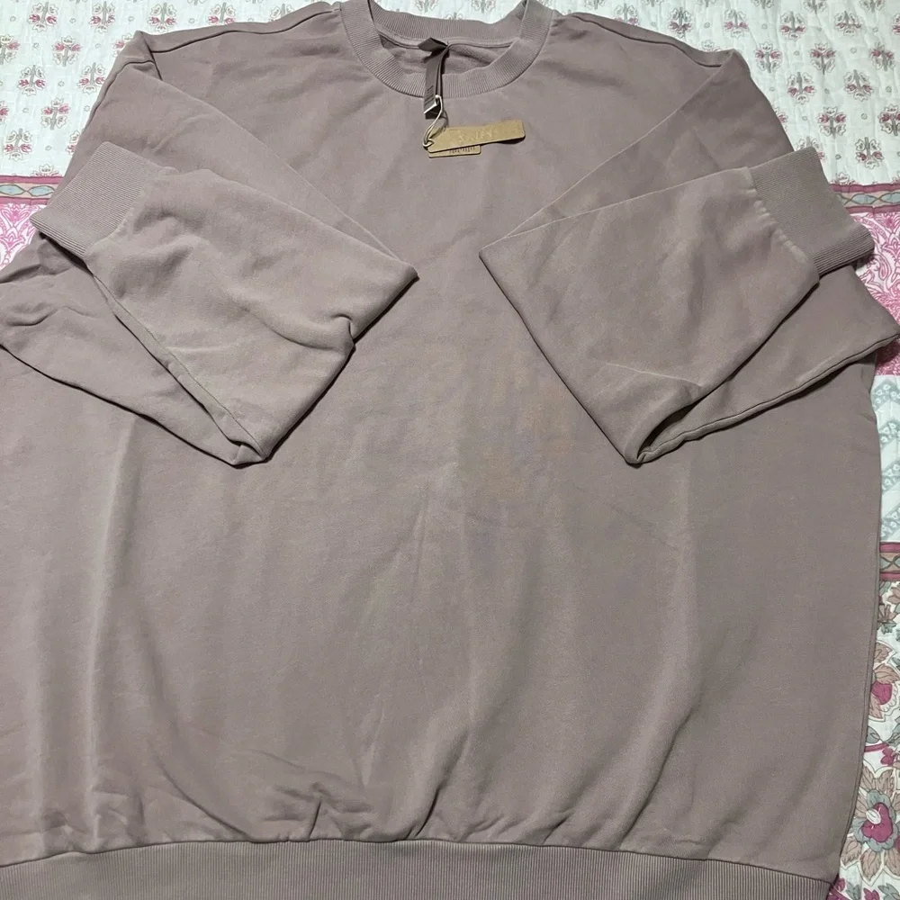 NWT!  SKIMS Terry Fleece Crewneck Sweatshirt 2xl color Fawn - Picture 3 of 5